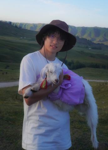 Profile picture for user qwu377